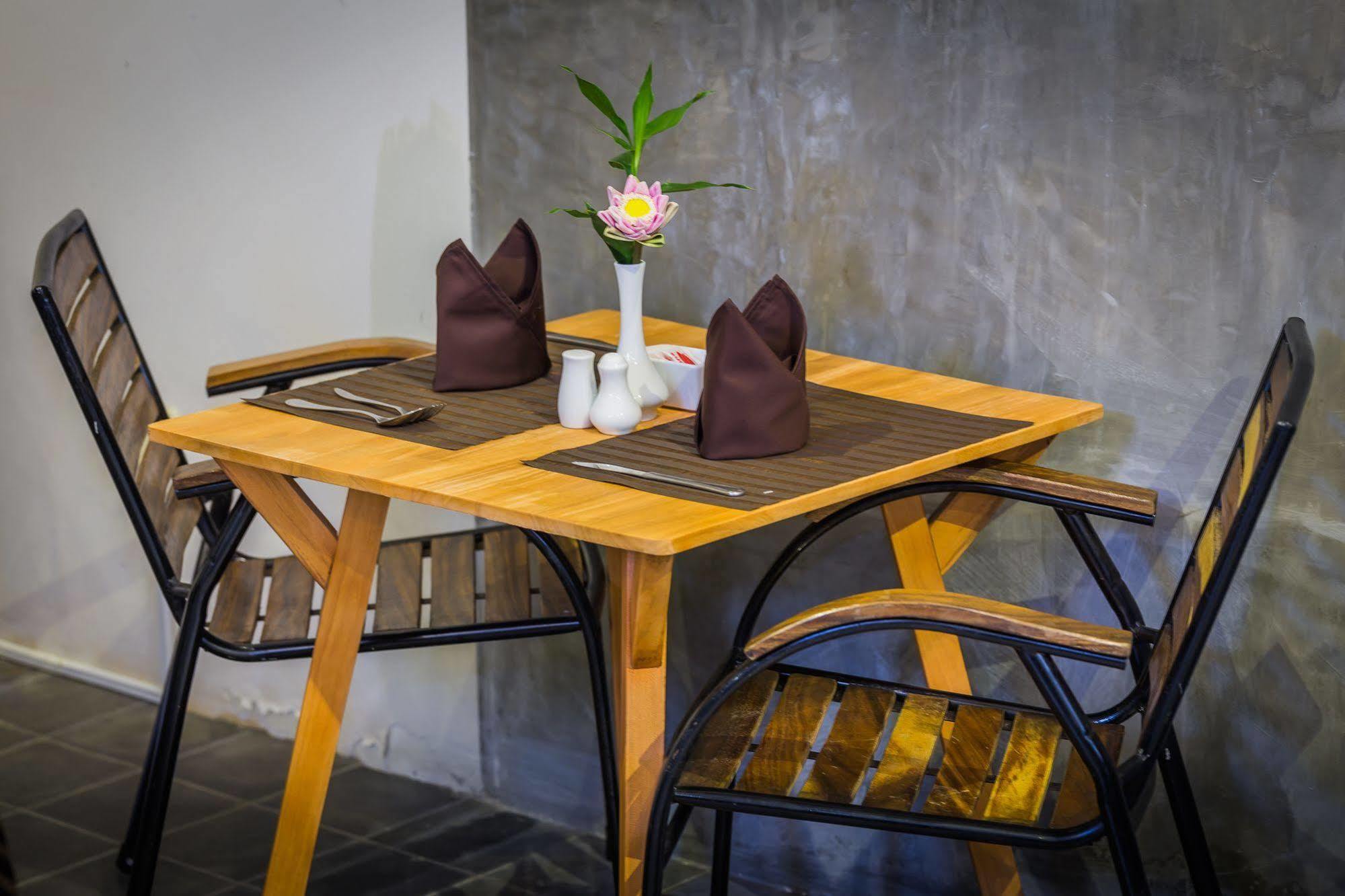 Ashia Hotel & Lounge Siem Reap Zewnętrze zdjęcie