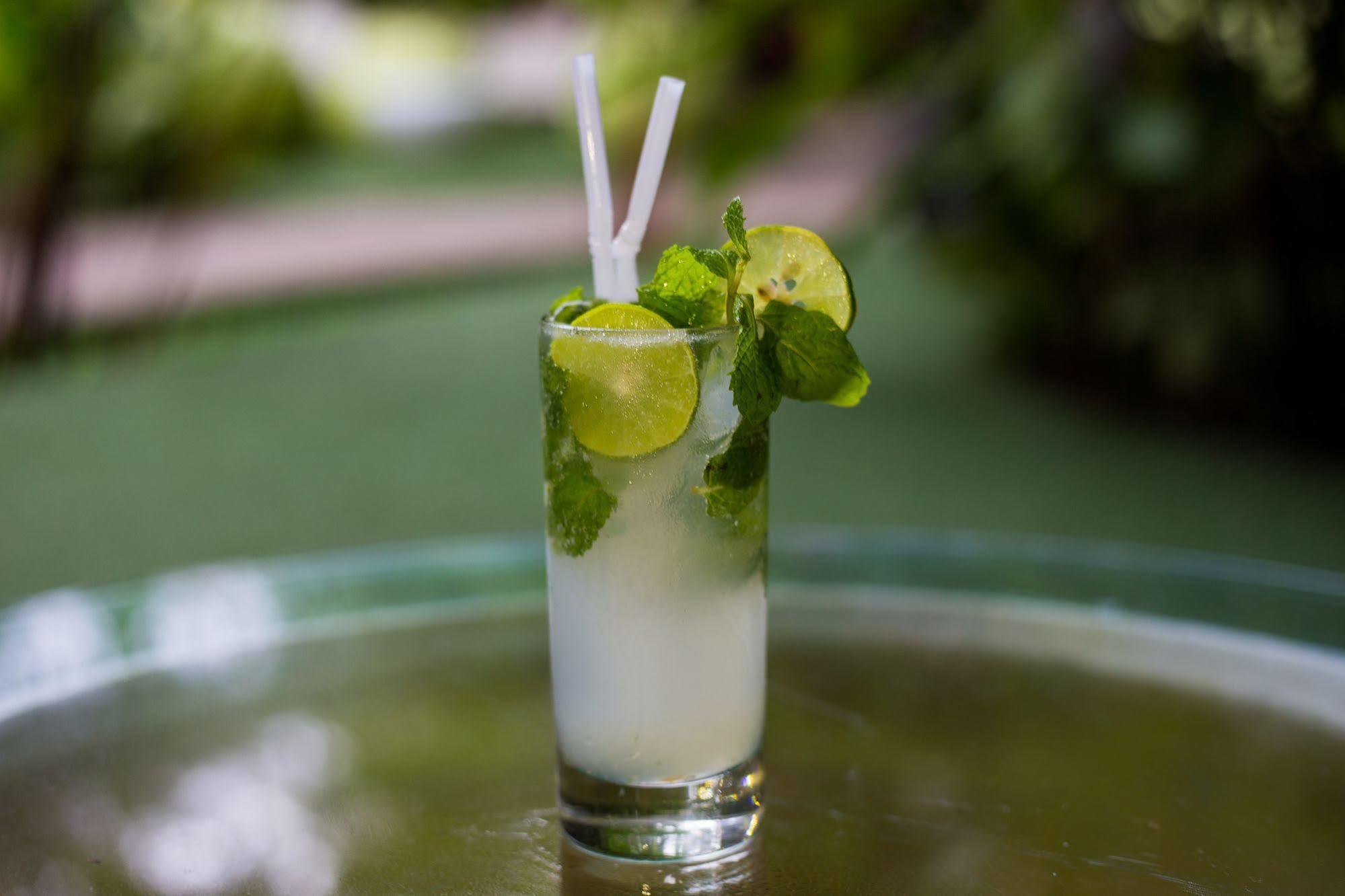 Ashia Hotel & Lounge Siem Reap Zewnętrze zdjęcie